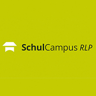 Schriftzug Schulcampus vor grünem Hintergrund